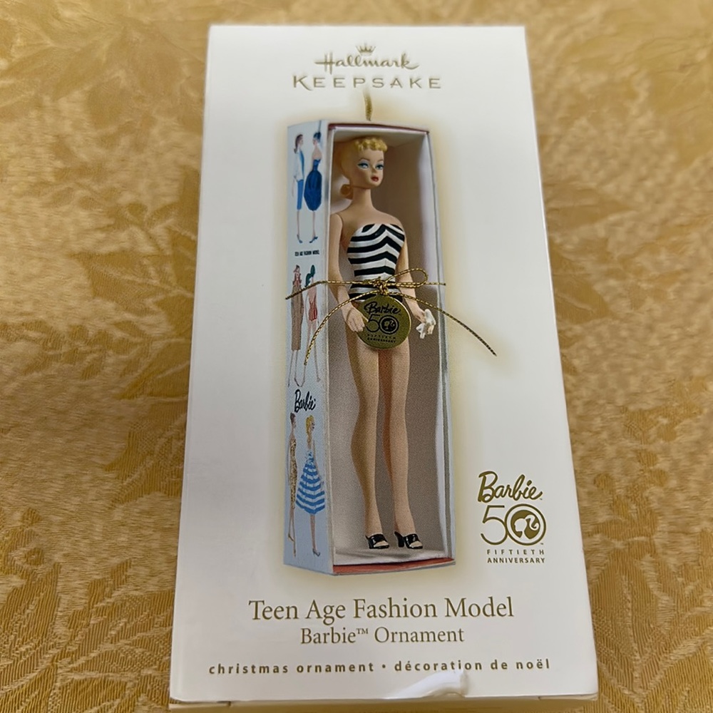 Hallmark keepsake, teenage fashion